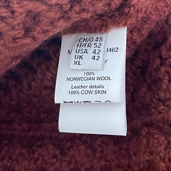 Bally Made in Switzerland 100% Norwegian Wool Cable Knit Sweater in Rust- XL - Picture 5 of 7